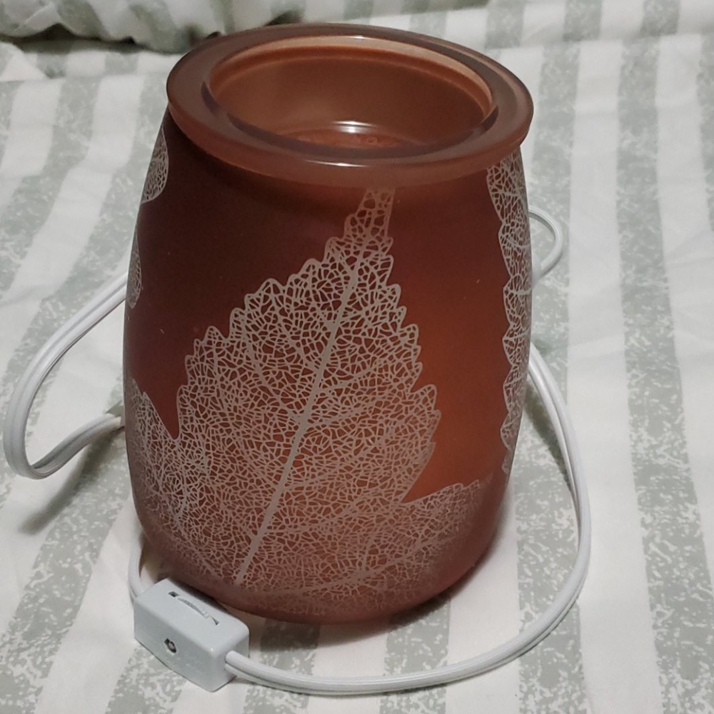 Scentsy Gold Leaf Warmer
